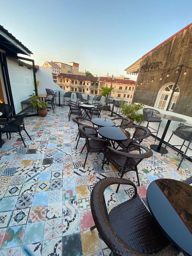 Vista y ambiente del rooftop La Divina Comida